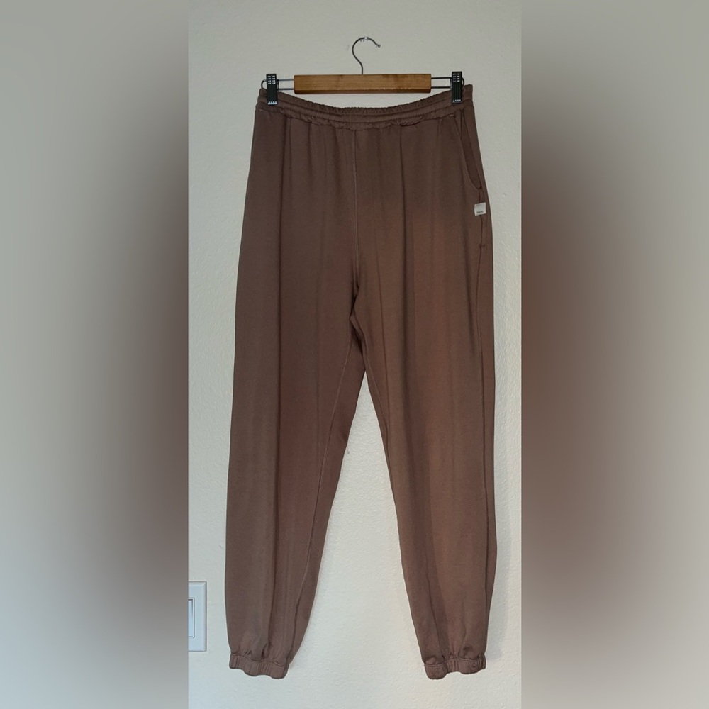 Vuori Women’s Joggers (Size Medium)